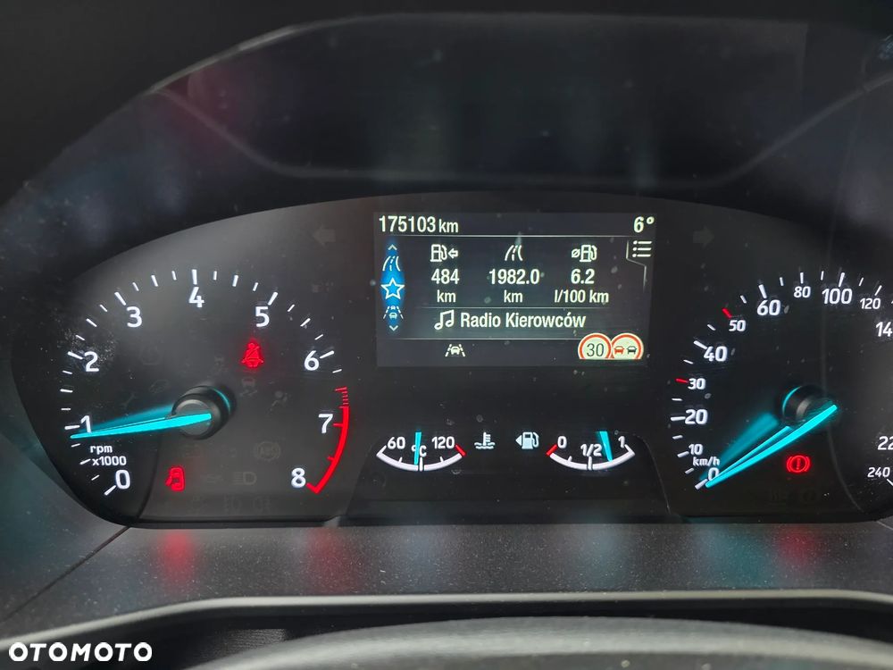 Ford Focus 1.0 EcoBoost Hybrid ACTIVE - 12