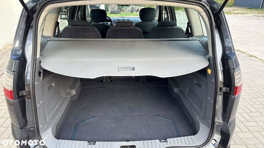 Ford S-Max 2.0 TDCi Ambiente - 32