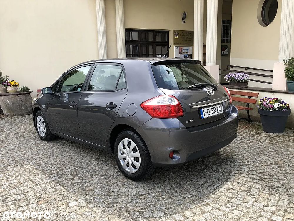 Toyota Auris - 7