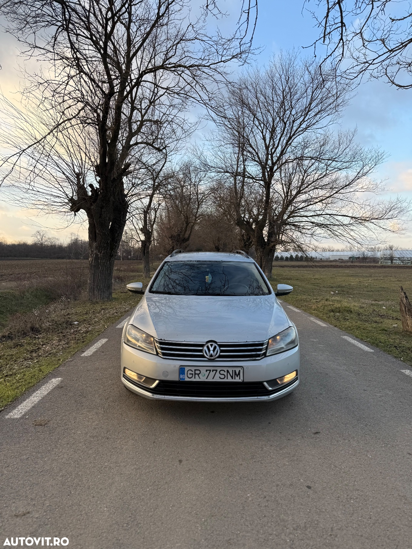 Volkswagen Passat - 12