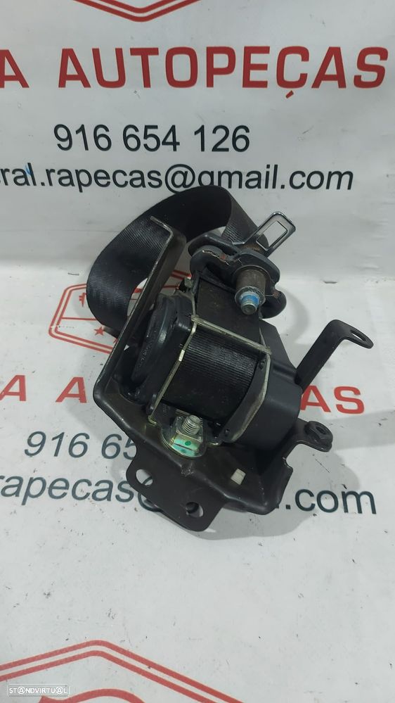 Cinto de Segurança Trás Esquerdo Alfa Romeo GT 10815101 Original - 3
