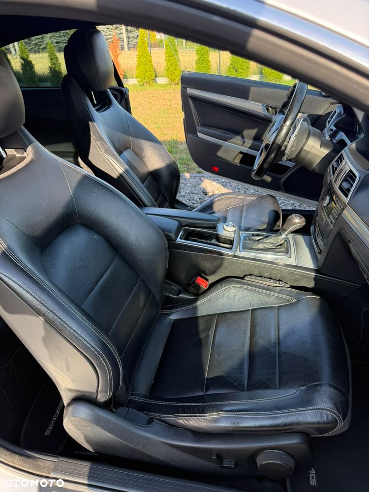 Mercedes-Benz Klasa E 350 CDI BlueEff - 14
