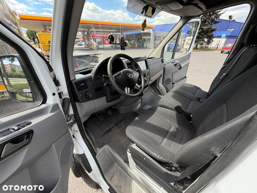 Mercedes-Benz Sprinter 906.211 - 14