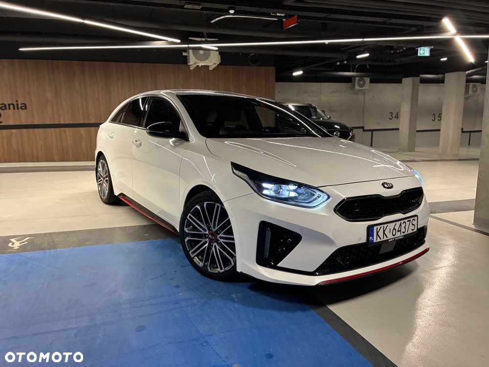 Kia ProCeed - 1