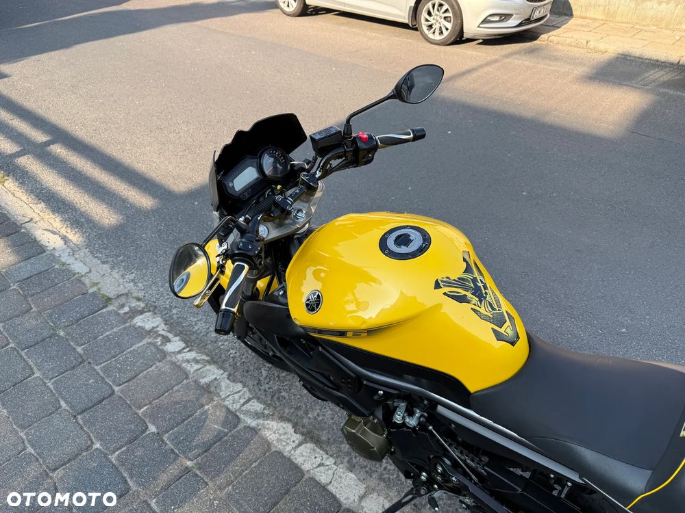 Yamaha XJ - 8