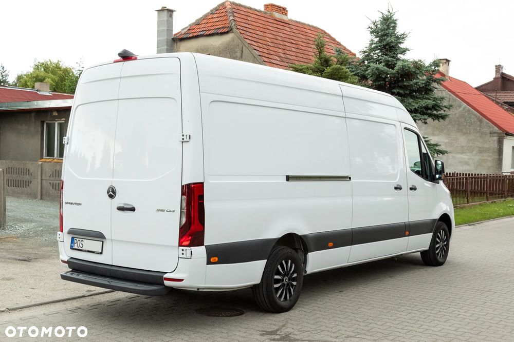 Mercedes-Benz Sprinter 907 316 CDI - 7