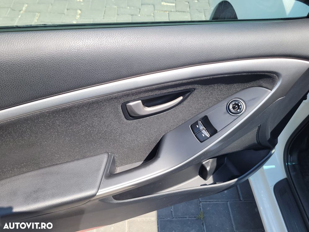 Hyundai i30 1.4 MPi Classic - 17