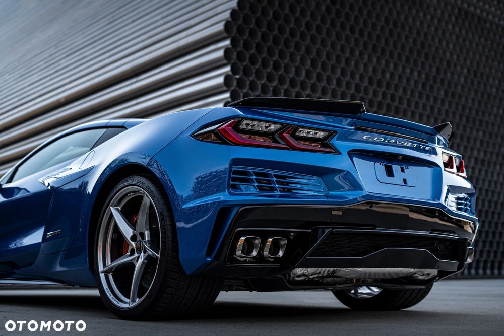 Chevrolet Corvette - 7
