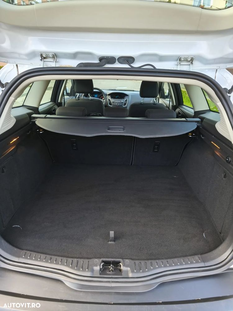 Ford Focus 1.0 EcoBoost Connected - 13