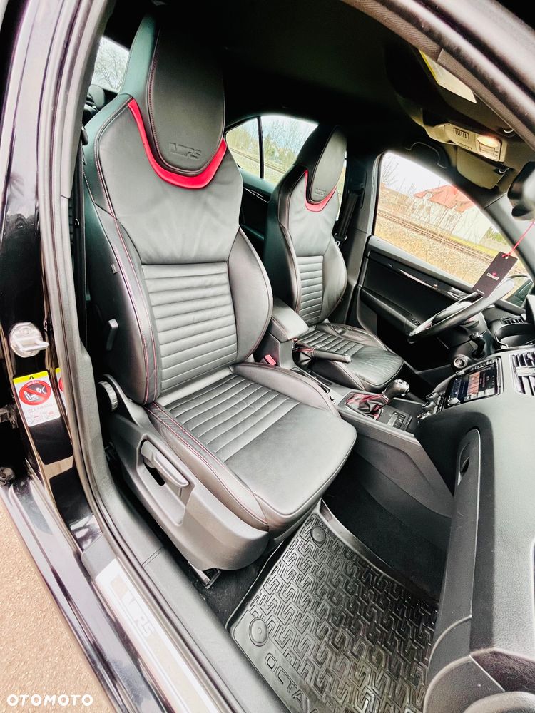 Skoda Octavia 2.0 TDI DSG RS - 4