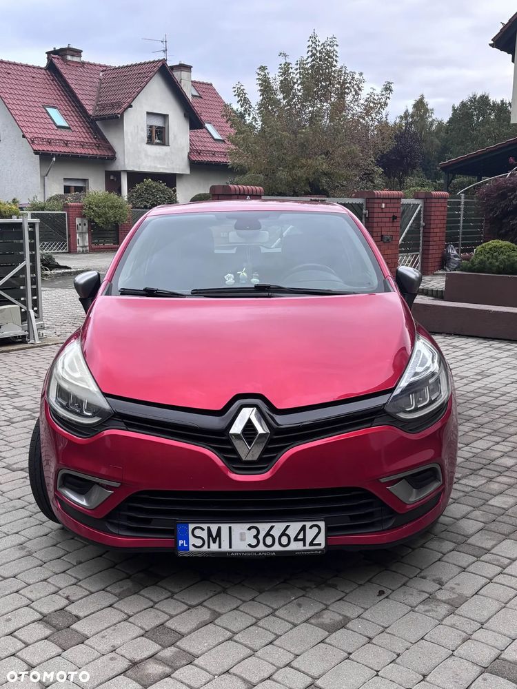 Renault Clio - 1