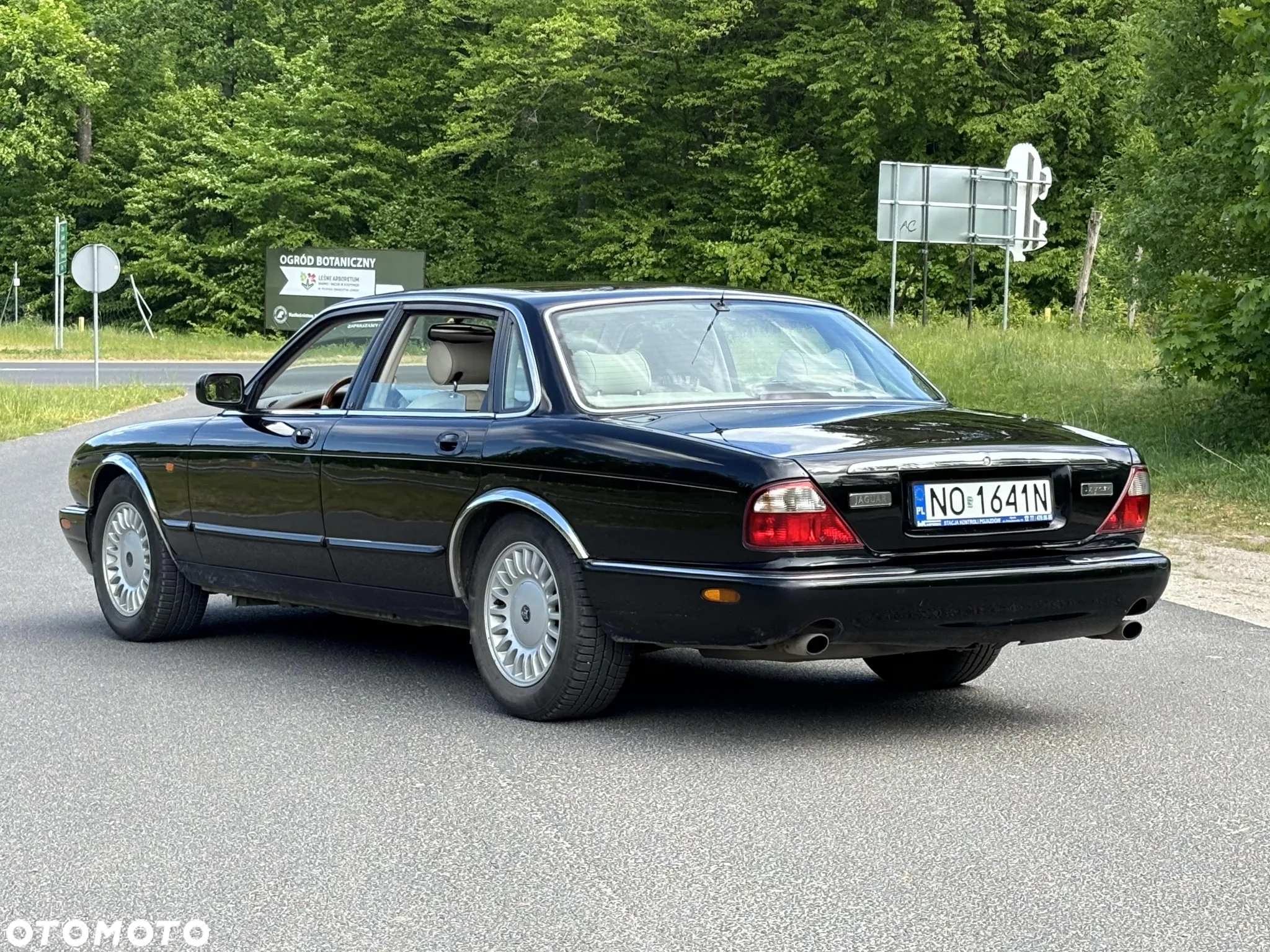 Jaguar XJ 3.2 Executive - 6