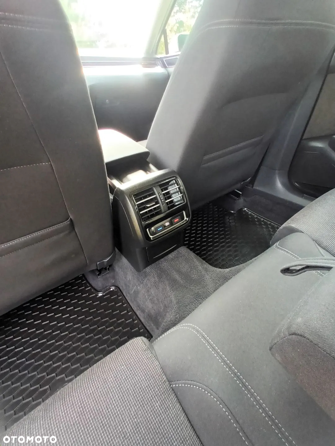 Volkswagen Passat 2.0 TDI BMT Comfortline - 18