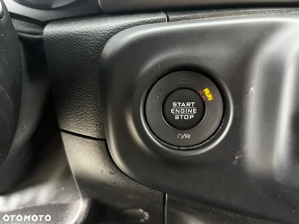 Jeep Wrangler Unlimited GME 2.0 Turbo Freedom - 32