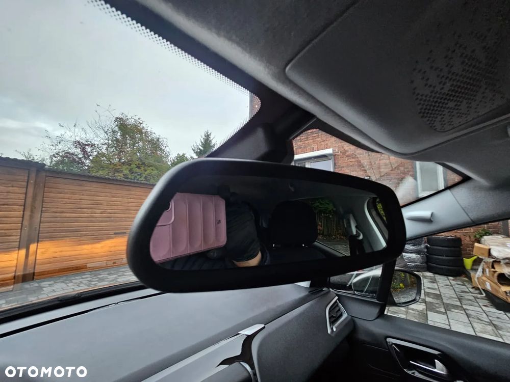 Peugeot 208 1.2 VTi Allure - 20