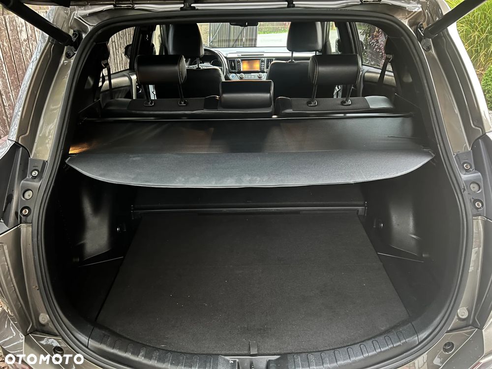 Toyota RAV4 Hybrid Selection 4x2 - 19