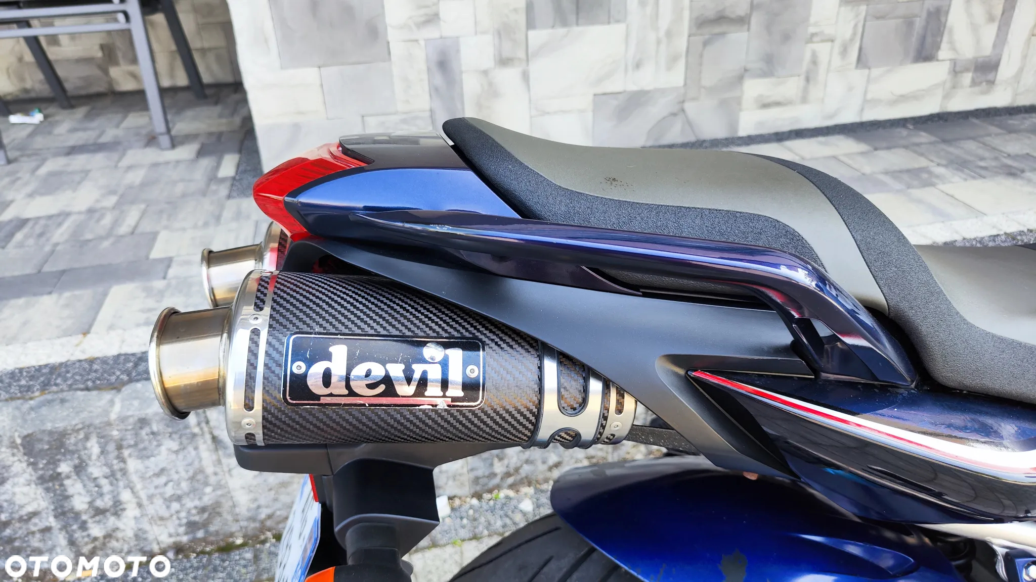 Yamaha FZS - 6