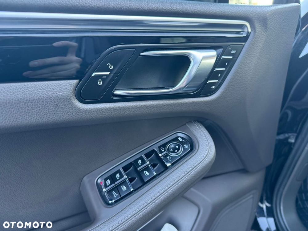 Porsche Macan S - 20