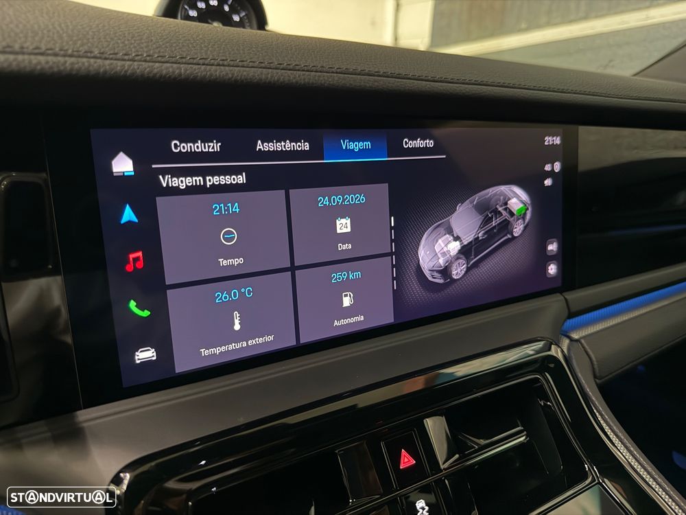Porsche Panamera 4 E-Hybrid - 30