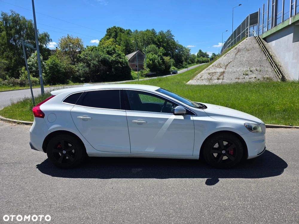 Volvo V40 D4 Drive-E R-Design Momentum - 2