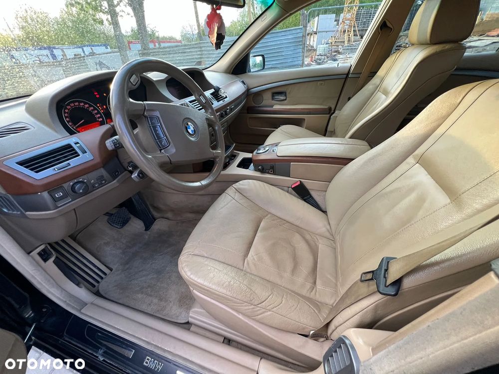 BMW Seria 7 730d - 24