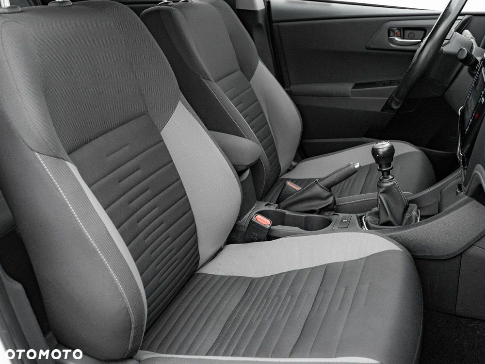 Toyota Auris 1.6 Premium - 34