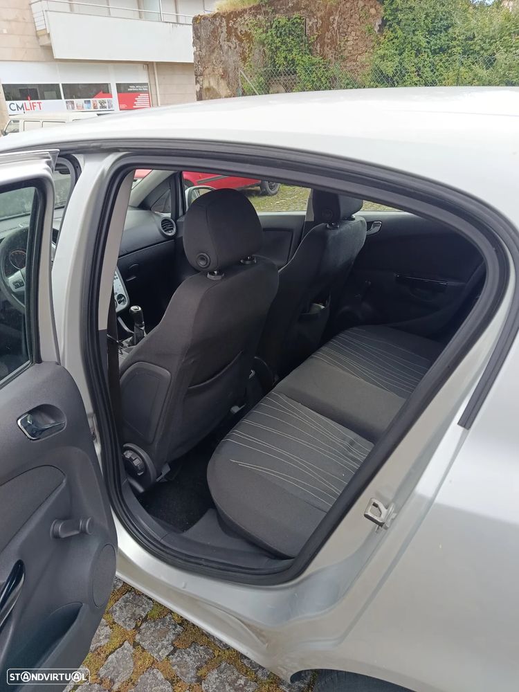 Opel Corsa - 11