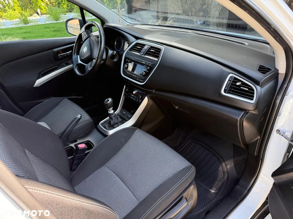Suzuki SX4 S-Cross - 12