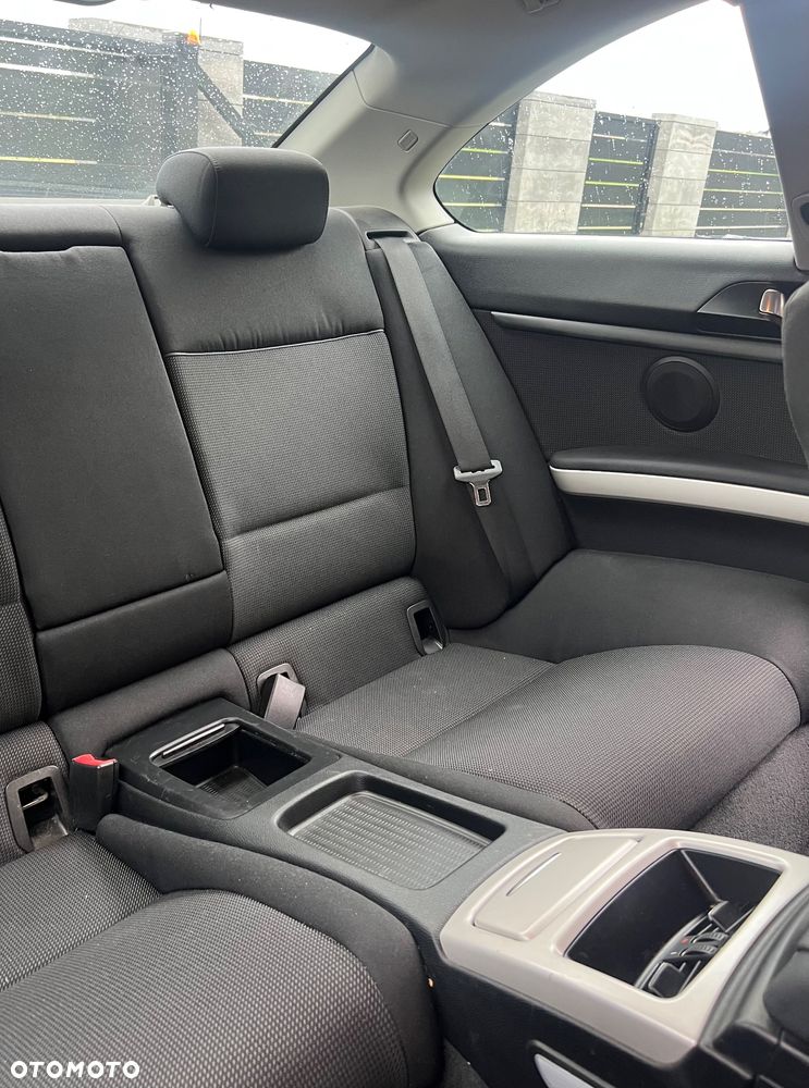 BMW Seria 3 320d - 12