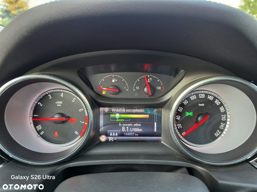 Opel Insignia - 38
