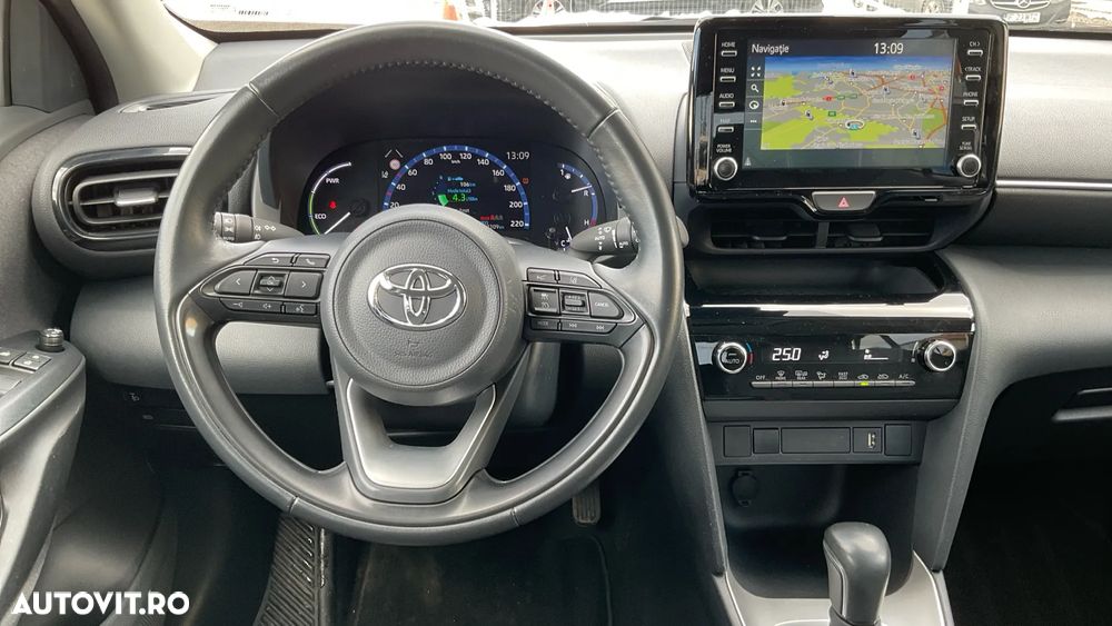 Toyota Yaris Cross 1.5 VVT-i HSD 4x2 Eco - 23