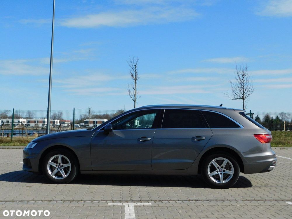 Audi A4 Avant 2.0 TDI Design - 6