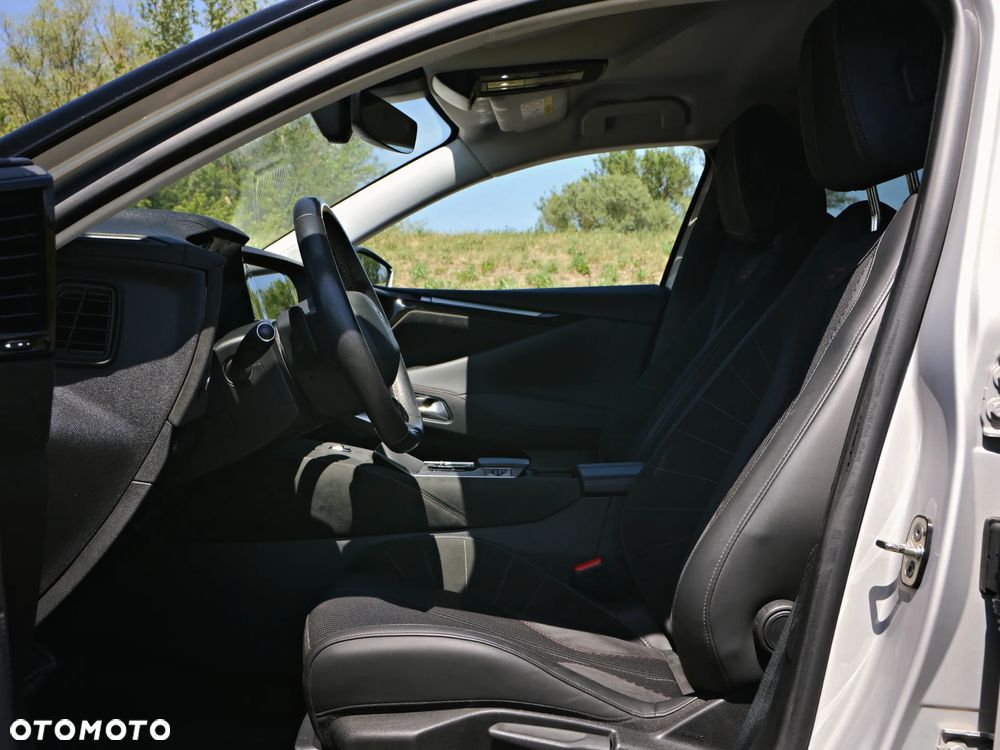 DS Automobiles DS 4 1.2 PureTech Performance Line + - 19