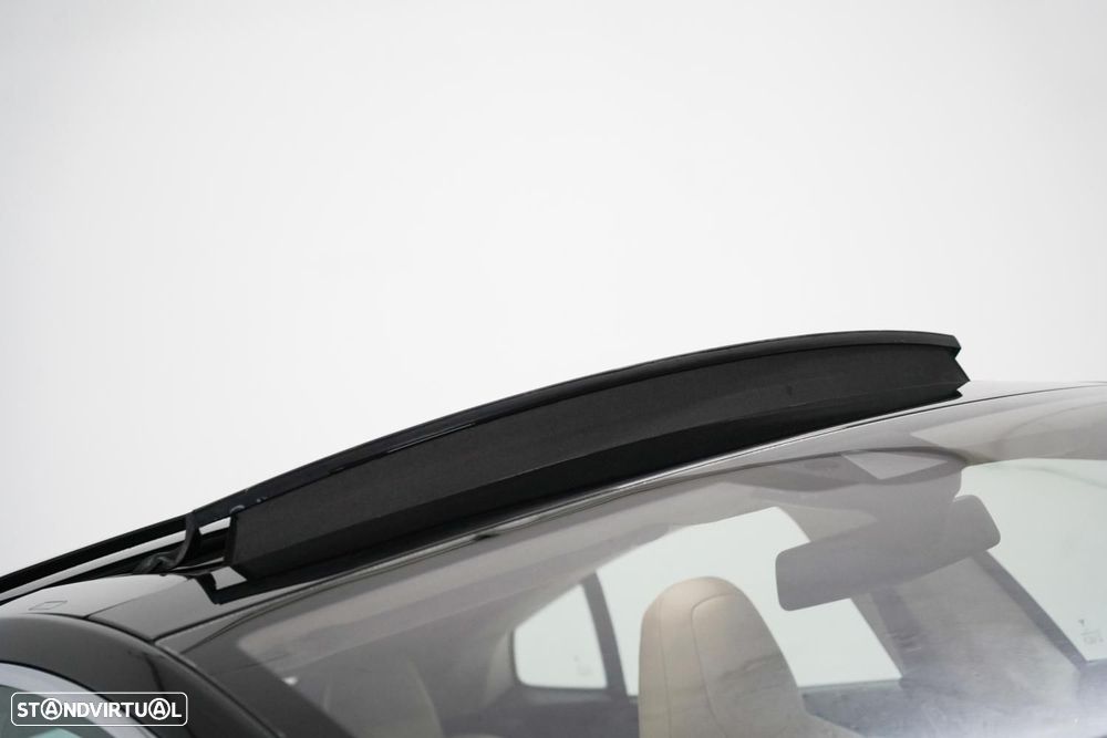 Tesla Model S 90D - 21