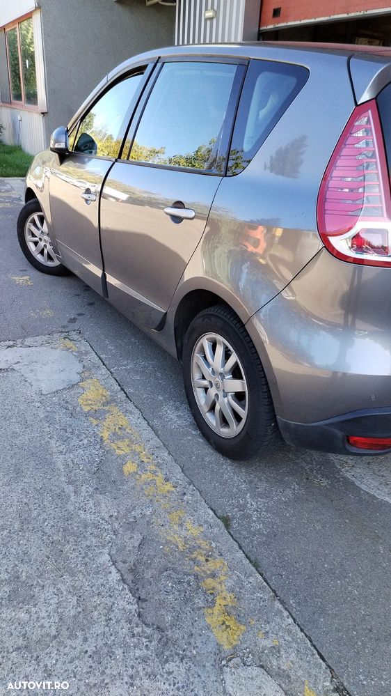 Renault Scenic II 1.9dCi Privilege - 3