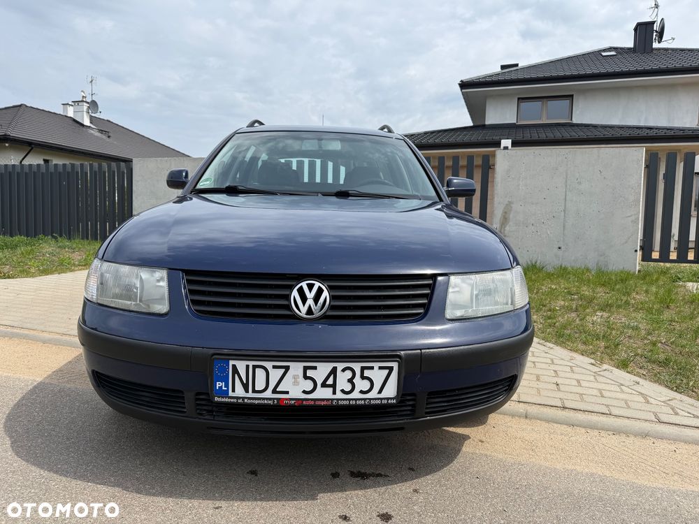Volkswagen Passat 1.8 Comfortline - 13