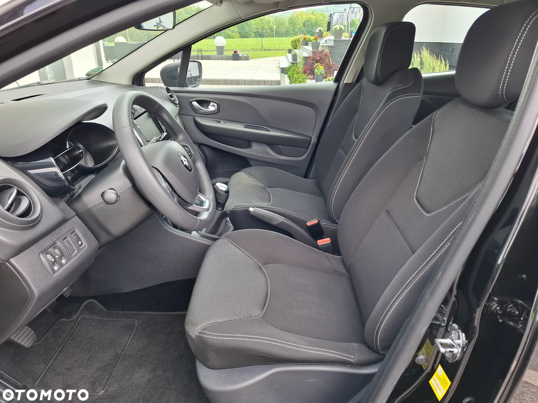 Renault Clio 0.9 TCe Limited - 15
