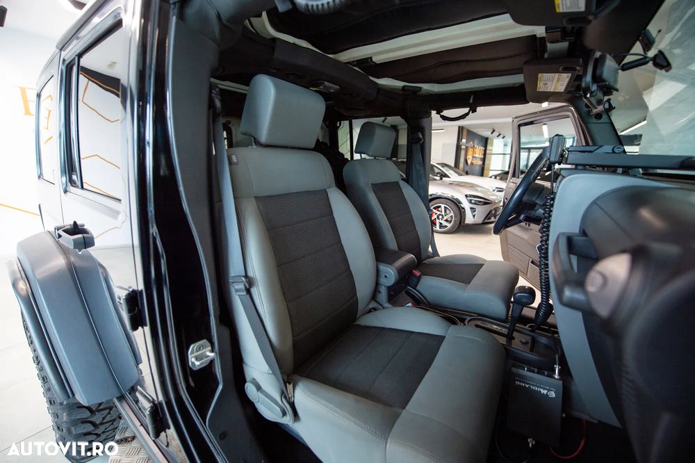 Jeep Wrangler Unlimited 2.8 CRD DPF Automatik Rubicon - 31