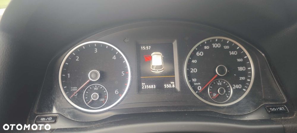 Volkswagen Tiguan - 12