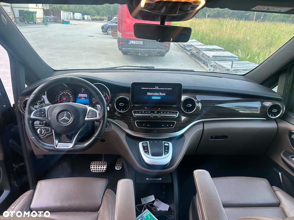 Mercedes-Benz Klasa V 300 d lang 4Matic 9G-TRONIC Exclusive Edition - 3