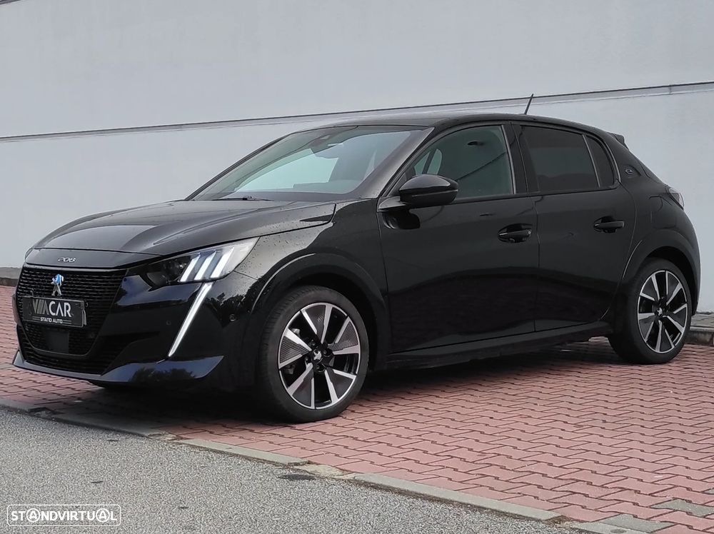 Peugeot e-208 GT - 8