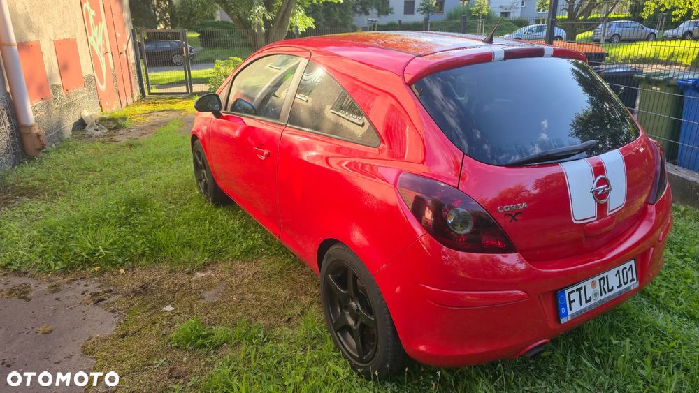 Opel Corsa 1.4 16V Color Edition - 16
