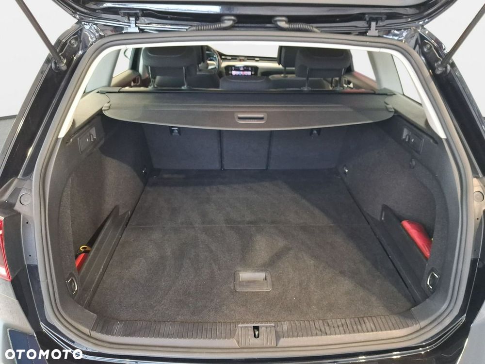 Volkswagen Passat Variant - 18