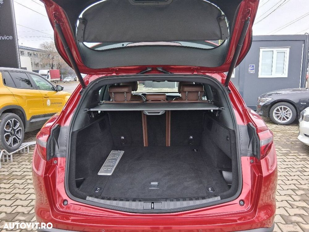 Alfa Romeo Stelvio - 7