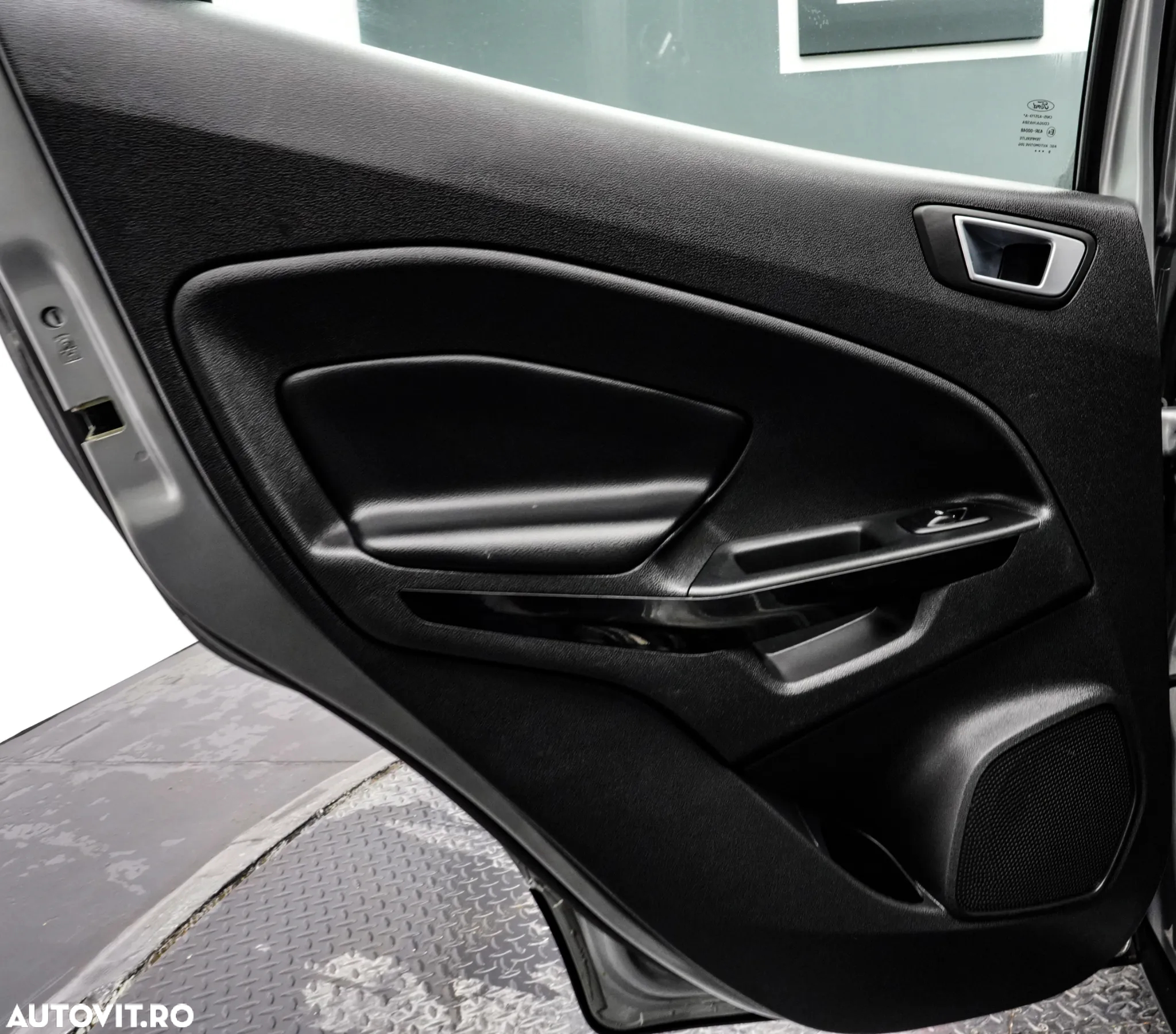 Ford EcoSport 1.0 EcoBoost Titanium - 27