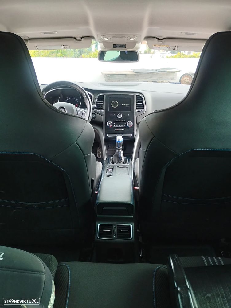 Renault Mégane 1.5 Blue dCi GT Line - 11