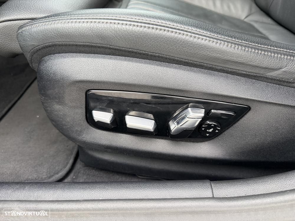 BMW 530 e Pack Desportivo M - 19