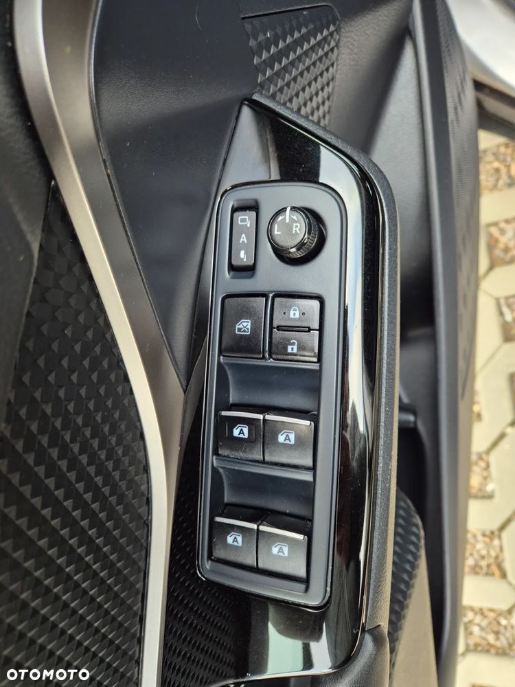 Toyota C-HR ver-1-8-hybrid-executive - 19