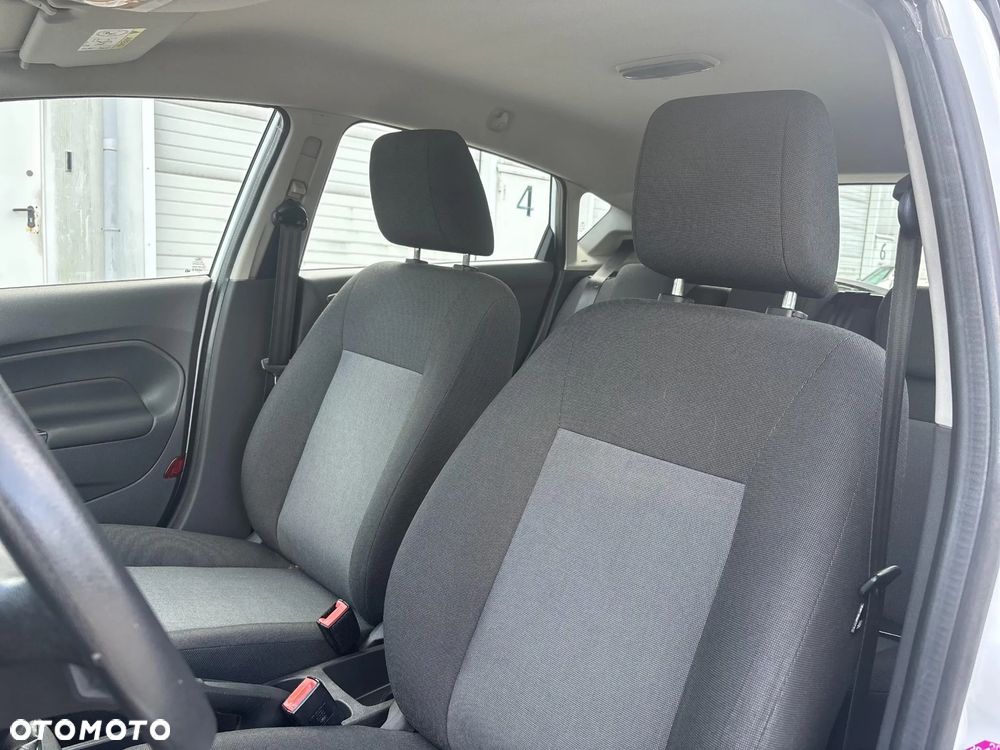 Ford Fiesta 1.25 Ambiente - 11