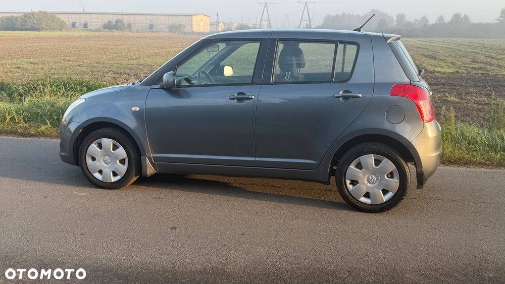 Suzuki Swift - 11